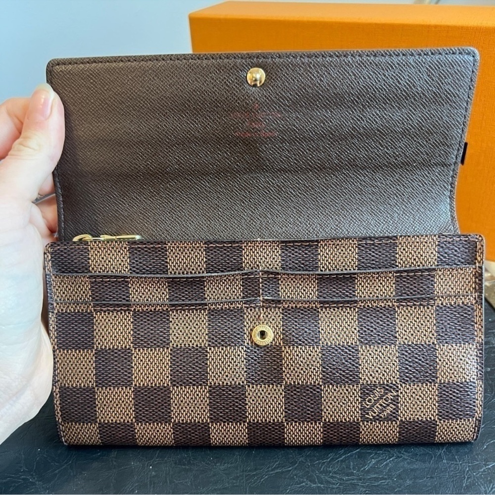 Authentic Louis Vuitton Sarah Damier Ebene wallet - Picture 7 of 11